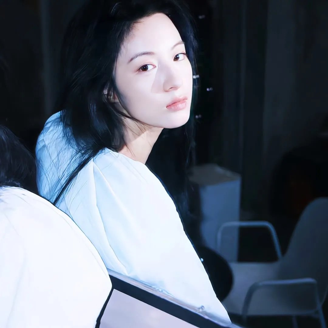 坐困愁屋